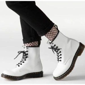 Dr. Martens Luana combat boots